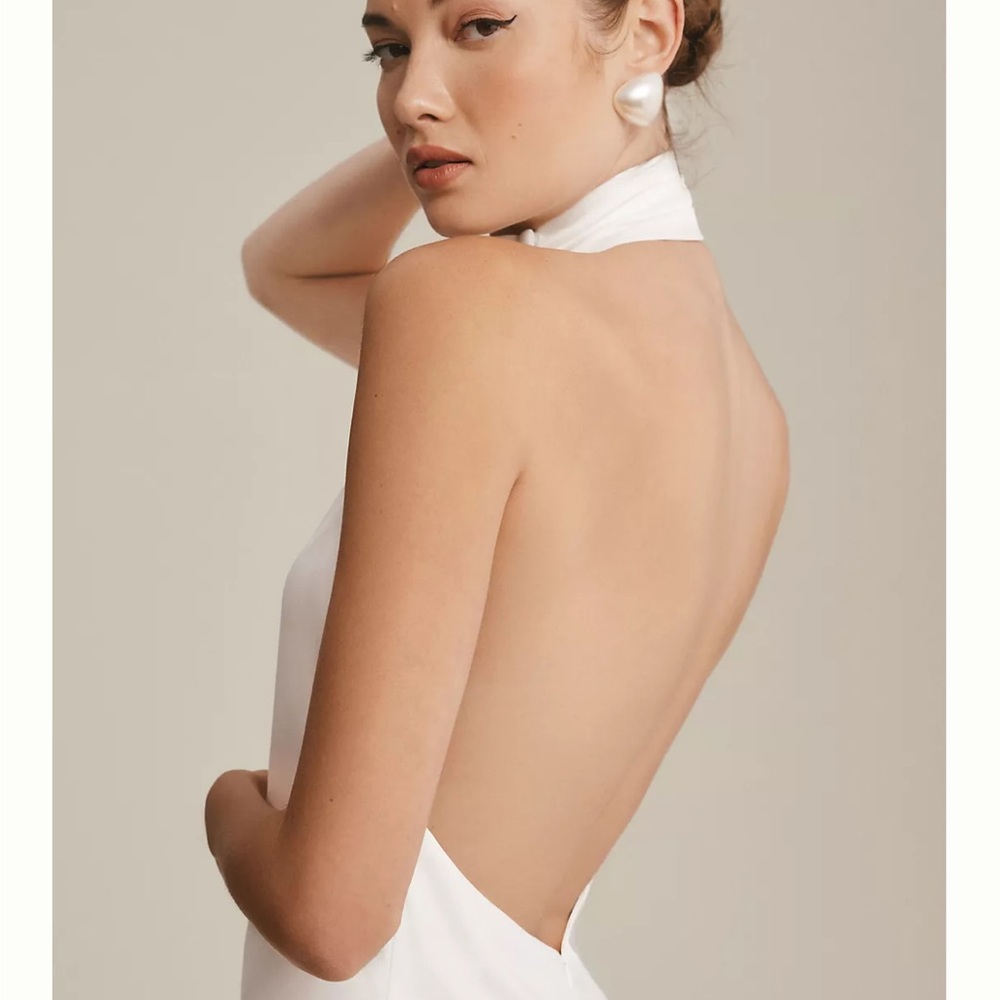 Elegant White Halter Wedding Dress - Picture 9 of 10
